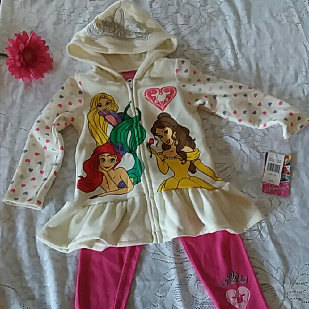 NWT Disney Princesses outfit